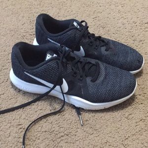 Like new Nike tennis shoes!